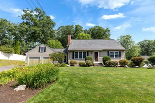 401 Woodcrest Court, Manchester, NH 03109