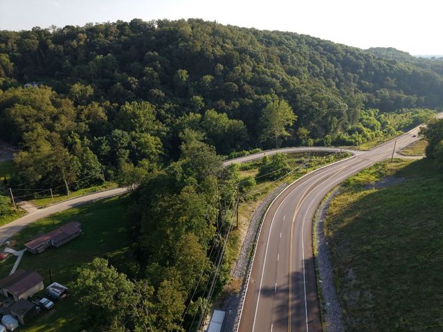 490 Freedom Crider Rd, Beaver, PA 15042