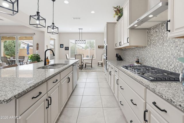 27425 W ESCUDA Drive, Buckeye, AZ 85396