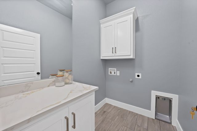 123 Cedar Bend Drive, Trinidad, TX 75163