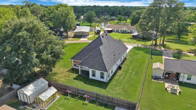 123 Cedar Bend Drive, Trinidad, TX 75163