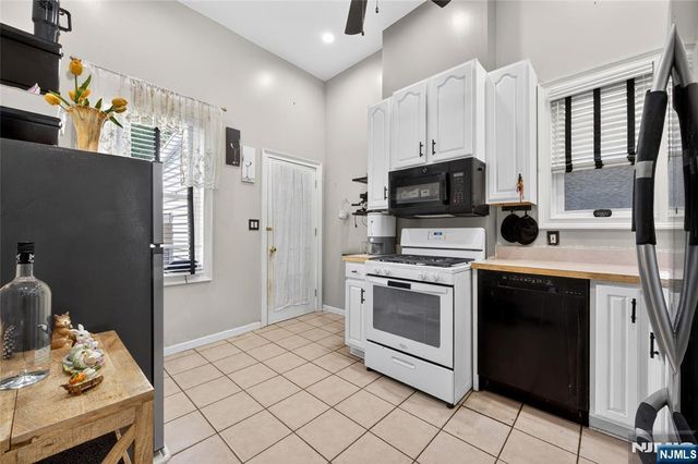 199 Franklin Street, Secaucus, NJ 07094