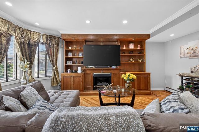 199 Franklin Street, Secaucus, NJ 07094