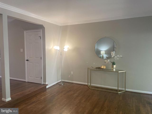 7422 CHUMMLEY CT, Falls Church, VA 22043
