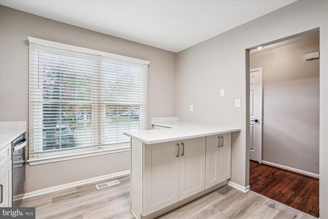 7422 CHUMMLEY CT, Falls Church, VA 22043