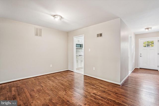 7422 CHUMMLEY CT, Falls Church, VA 22043