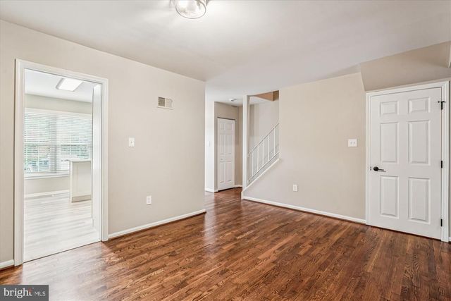 7422 CHUMMLEY CT, Falls Church, VA 22043