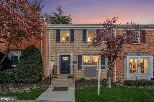 7422 CHUMMLEY CT, Falls Church, VA 22043