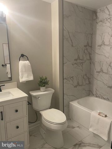 7422 CHUMMLEY CT, Falls Church, VA 22043