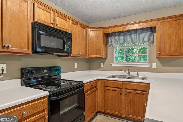 10 Ratliff Drive, Covington, GA 30016