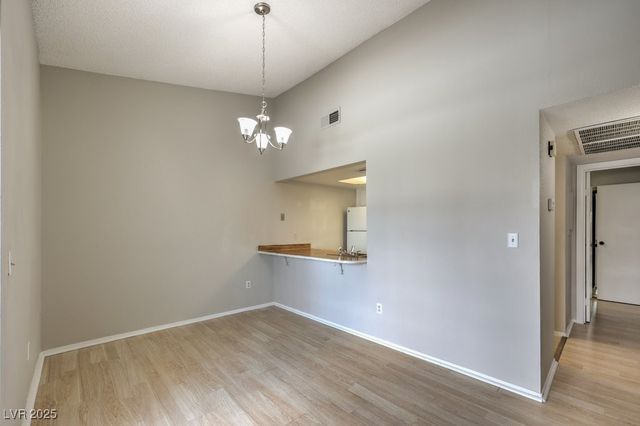 2981 Country Manor Lane 122, Las Vegas, NV 89115