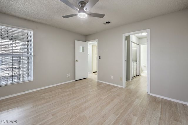 2981 Country Manor Lane 122, Las Vegas, NV 89115