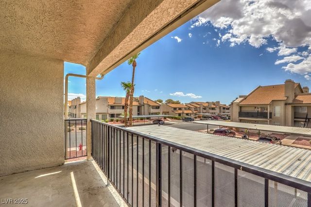 2981 Country Manor Lane 122, Las Vegas, NV 89115