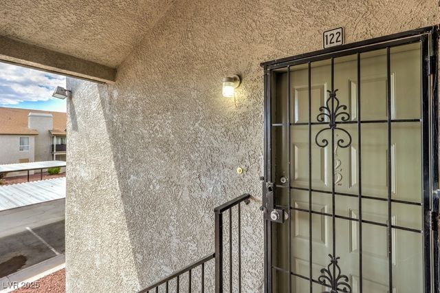 2981 Country Manor Lane 122, Las Vegas, NV 89115