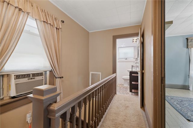 511 Mckinley Ave, East Vandergrift, PA 15629