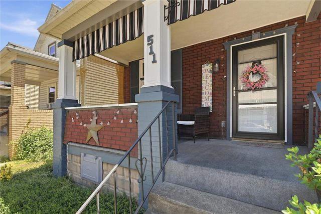 511 Mckinley Ave, East Vandergrift, PA 15629