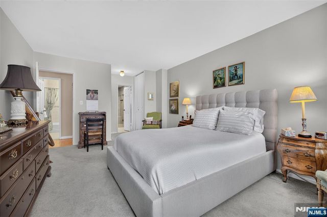 2100 Linwood Avenue 19B, Fort Lee, NJ 07024
