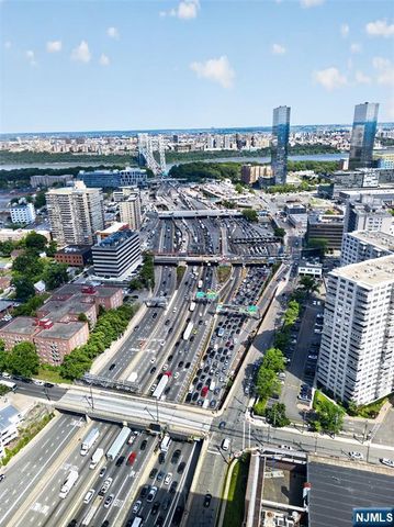2100 Linwood Avenue 19B, Fort Lee, NJ 07024