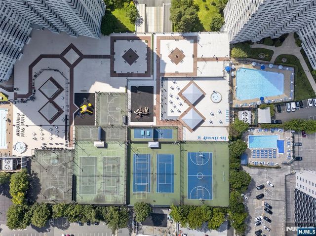 2100 Linwood Avenue 19B, Fort Lee, NJ 07024