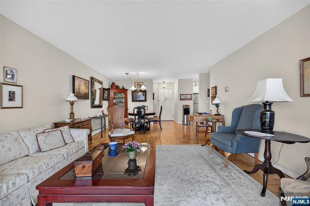 2100 Linwood Avenue 19B, Fort Lee, NJ 07024