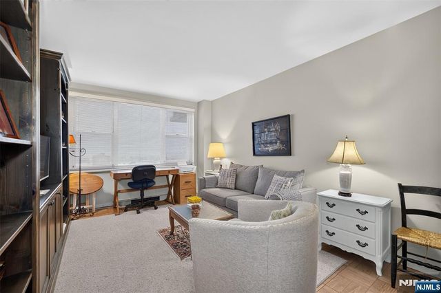 2100 Linwood Avenue 19B, Fort Lee, NJ 07024