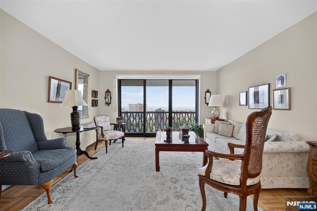 2100 Linwood Avenue 19B, Fort Lee, NJ 07024
