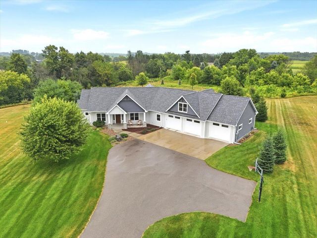 984 152nd Avenue, New Richmond, WI 54017