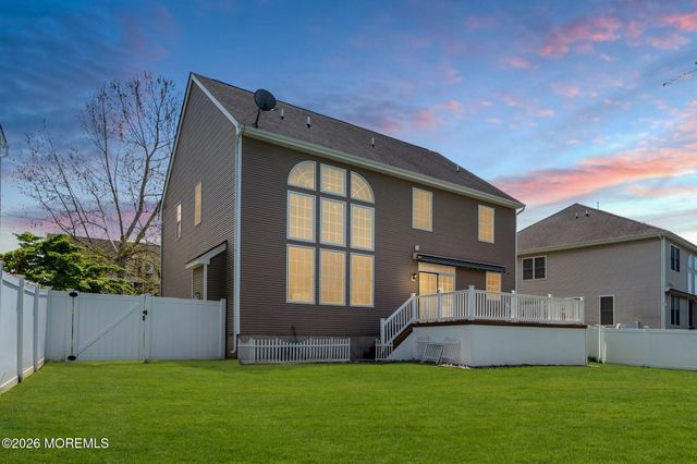 11 Colson Drive, Manalapan, NJ 07726