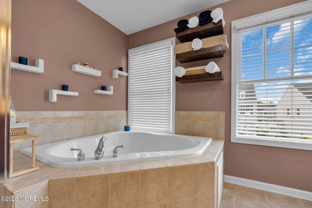 11 Colson Drive, Manalapan, NJ 07726