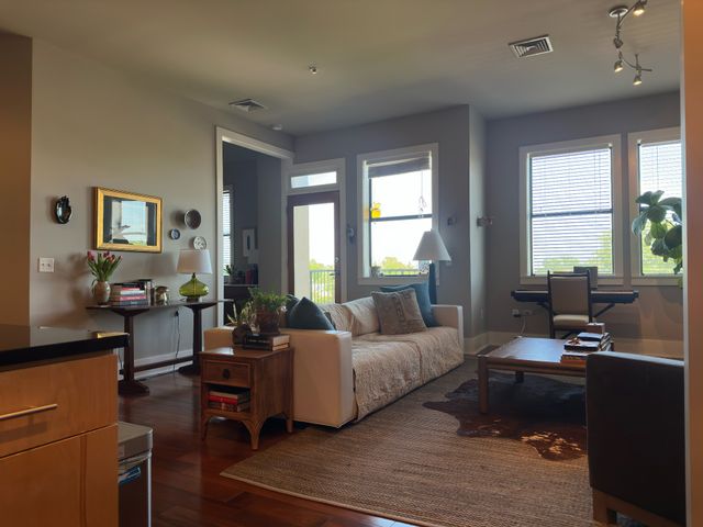2201 8th Ave S Apt 406, Nashville, TN 37204