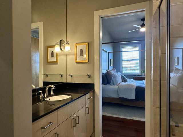 2201 8th Ave S Apt 406, Nashville, TN 37204