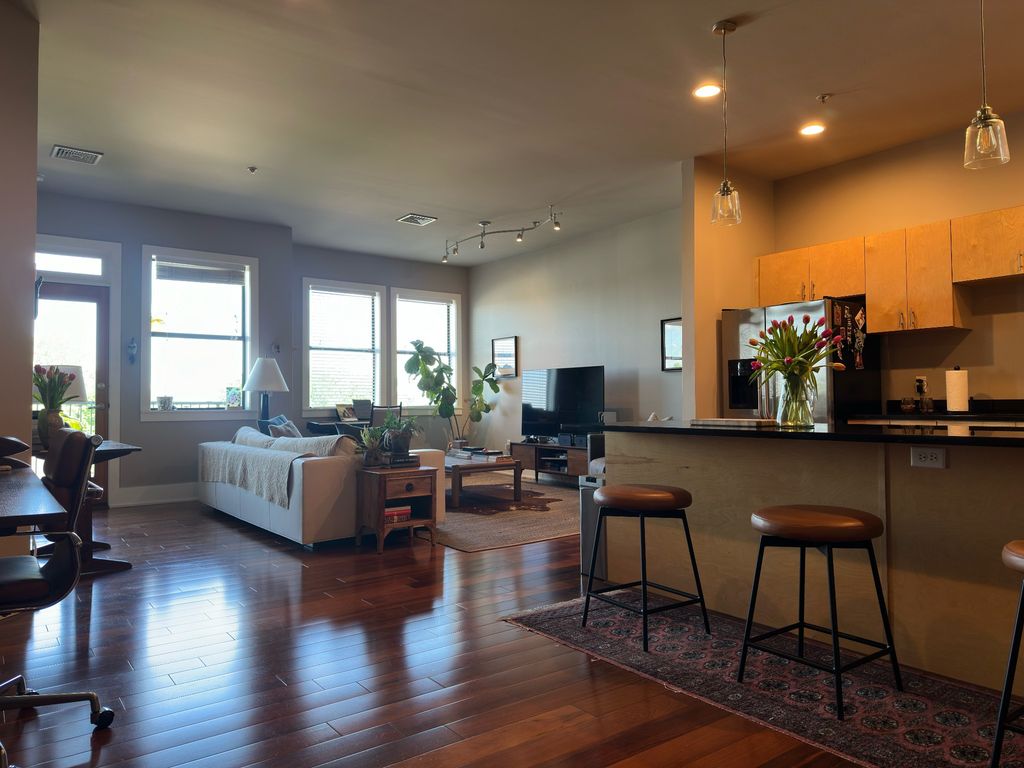 2201 8th Ave S Apt 406, Nashville, TN 37204