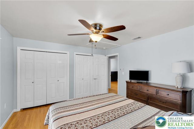 2740 Stonewood Drive, Hanover Twp, PA 18017