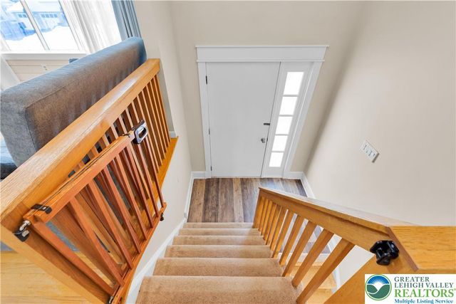 2740 Stonewood Drive, Hanover Twp, PA 18017