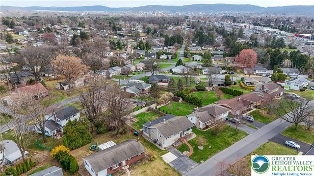 2740 Stonewood Drive, Hanover Twp, PA 18017