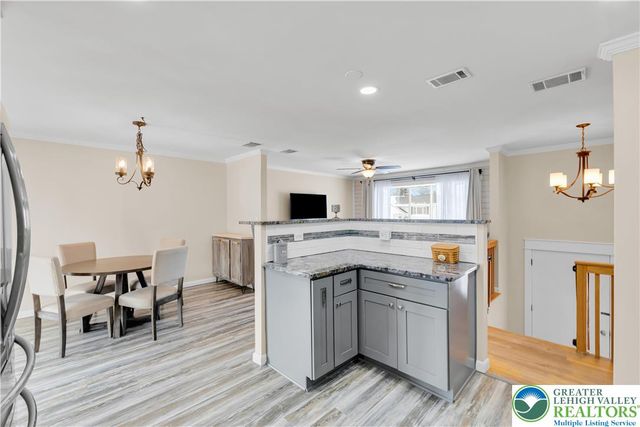 2740 Stonewood Drive, Hanover Twp, PA 18017