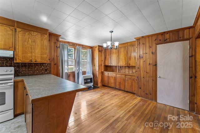 194 Virginia Drive, Marion, NC 28752