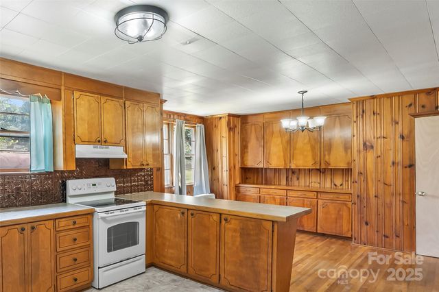 194 Virginia Drive, Marion, NC 28752