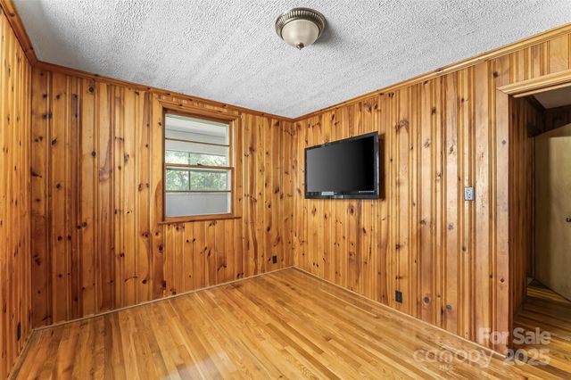 194 Virginia Drive, Marion, NC 28752