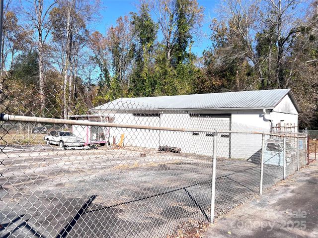 194 Virginia Drive, Marion, NC 28752