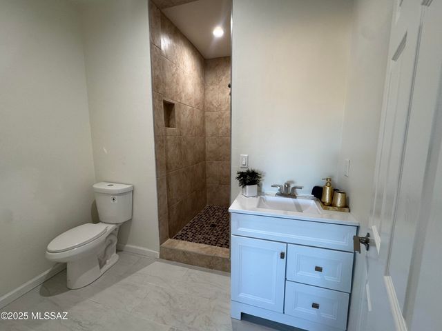 1723 Circulo Suecia, Rio Rico, AZ 85648