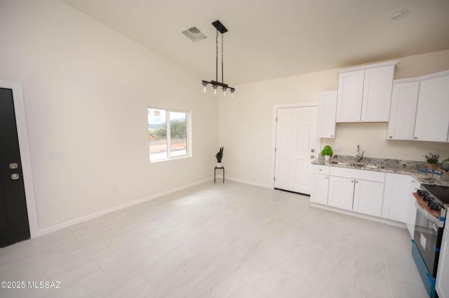 1723 Circulo Suecia, Rio Rico, AZ 85648