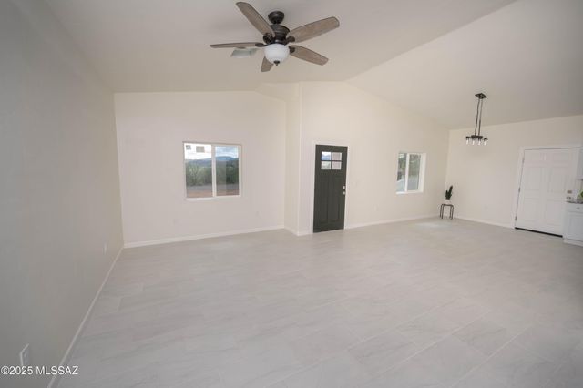 1723 Circulo Suecia, Rio Rico, AZ 85648