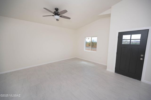 1723 Circulo Suecia, Rio Rico, AZ 85648