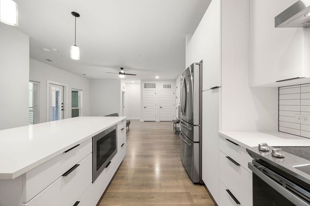 2220 Webberville RD 207, Austin, TX 78702