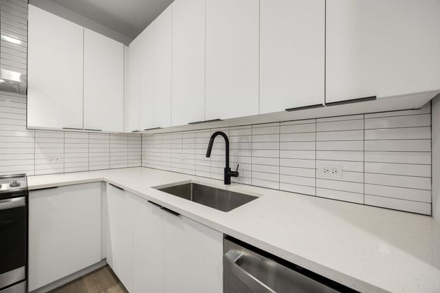 2220 Webberville RD 207, Austin, TX 78702