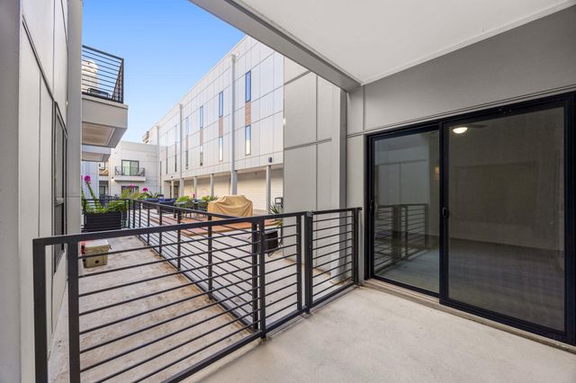 2220 Webberville RD 207, Austin, TX 78702