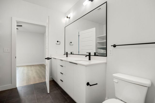 2220 Webberville RD 207, Austin, TX 78702