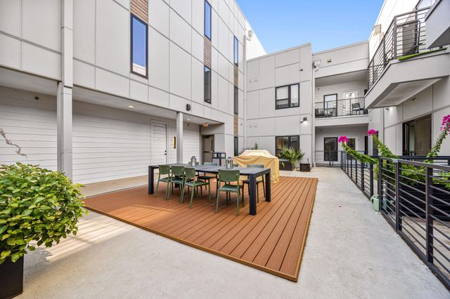 2220 Webberville RD 207, Austin, TX 78702