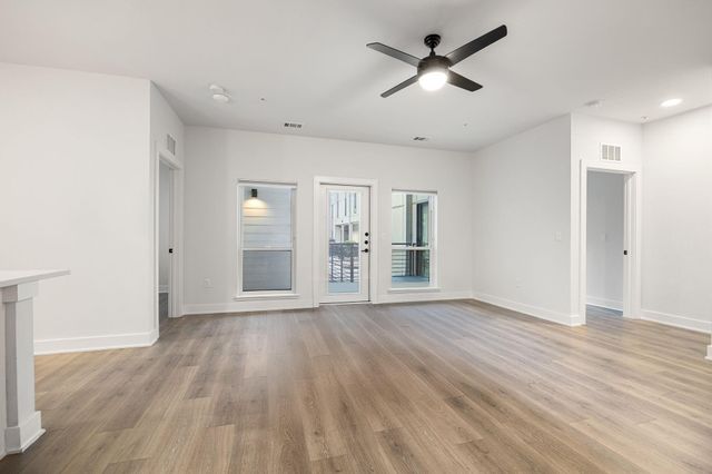 2220 Webberville RD 207, Austin, TX 78702